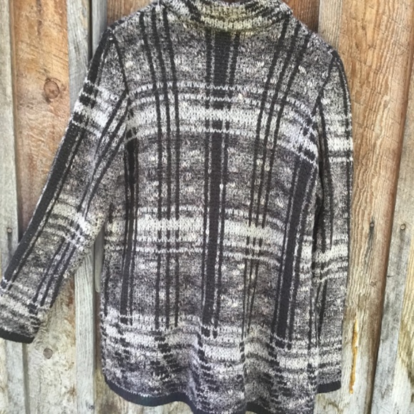 Sweater - Picture 2 of 2